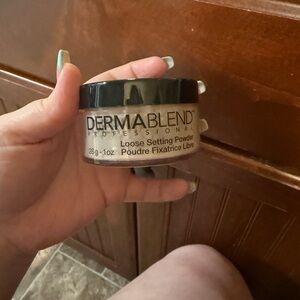 Dermablend Professional Loose Setting Powder - Cool Beige & Warm Saffron